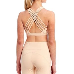 NWT Gianni Bini Sports Bra